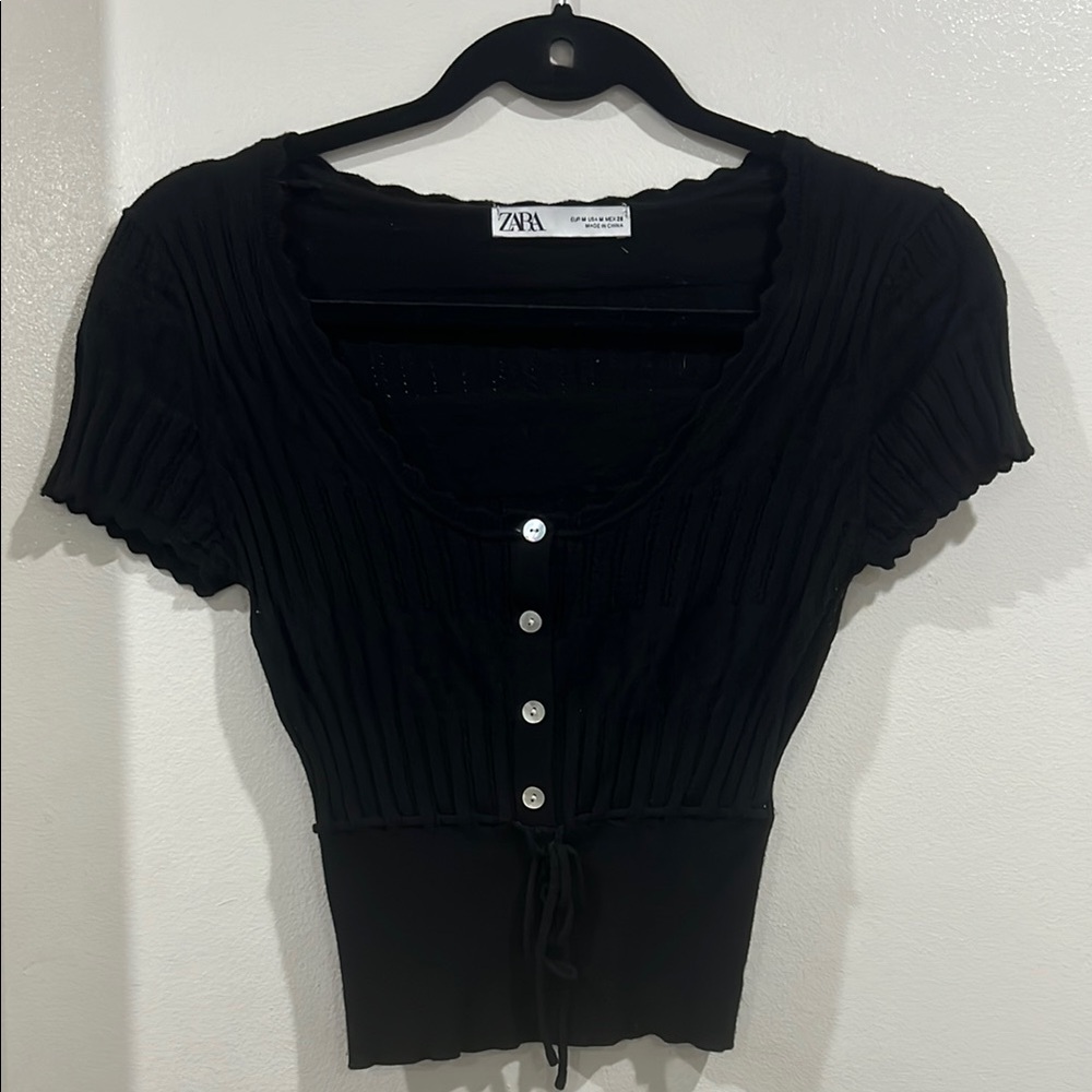 Zara Black Ribbed Button-Up Women's Top woven sweater material cropped fit